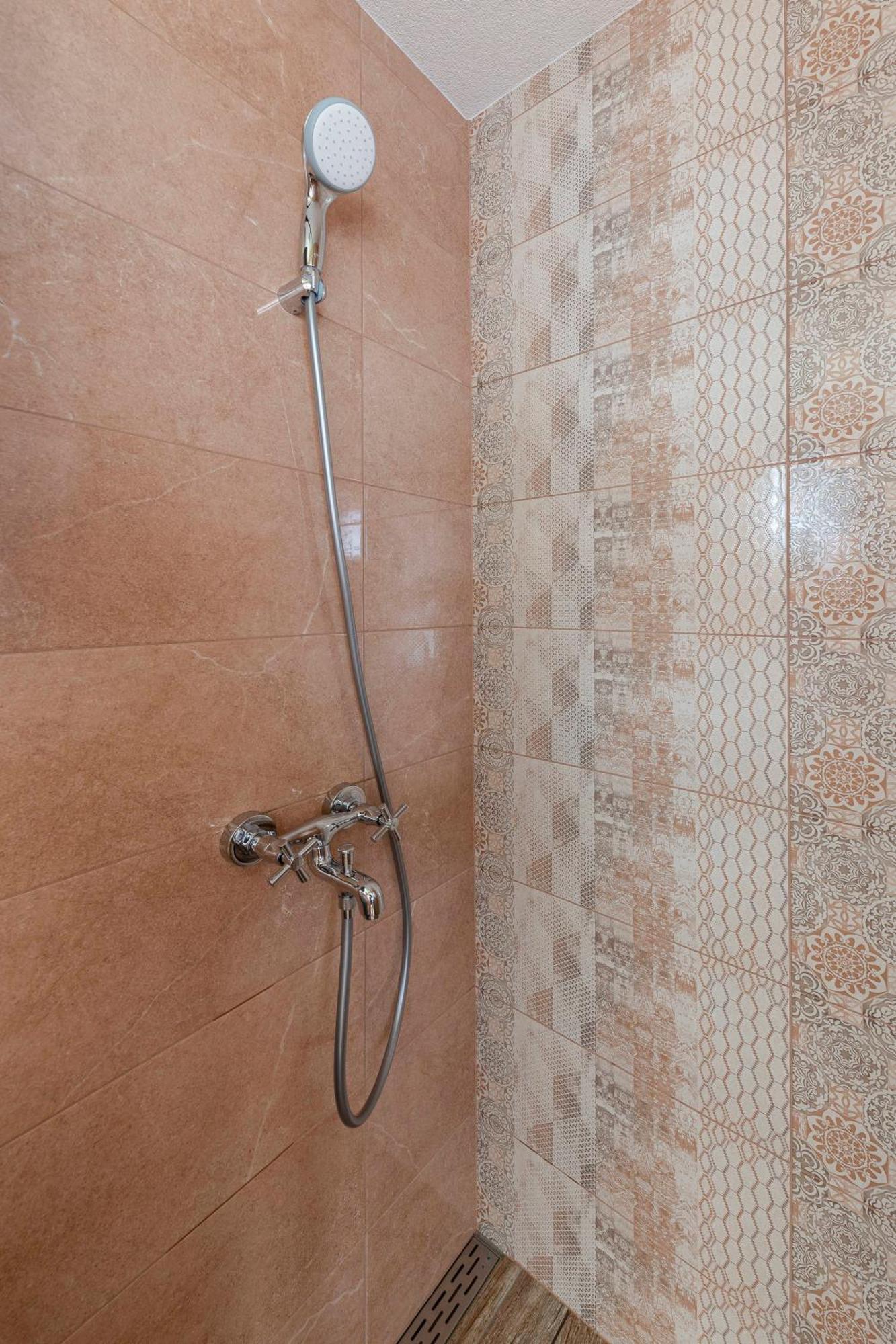 Appartement Pr' Koncovc à Kranj Extérieur photo